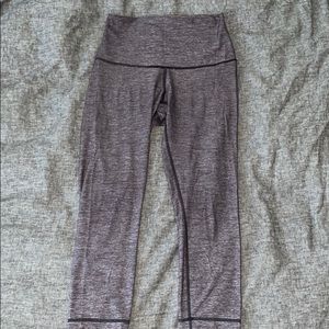 Size 4 lululemon cropped leggings